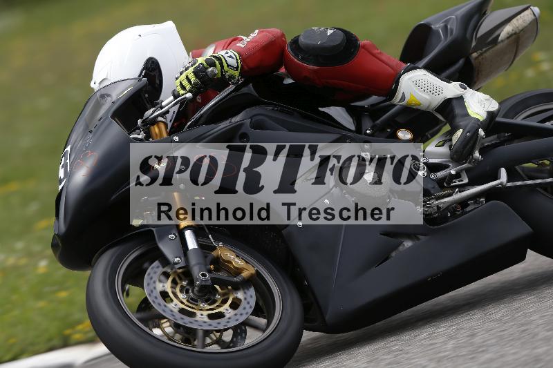 /37 28.07.2025 Dunlop Ride und Test Day ADR/Trackday Erfahren gelb Trackday schnell  rot/93
